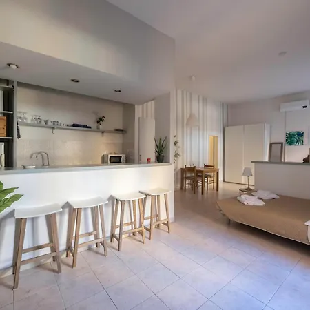 Santo Stefano, By Short Holidays *