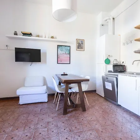 Santo Stefano, By Short Holidays