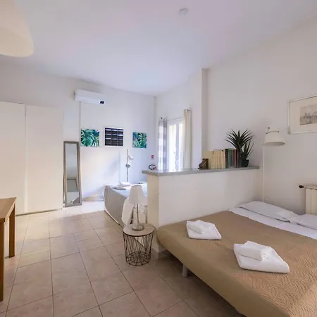 Santo Stefano, By Short Holidays * ボローニャ