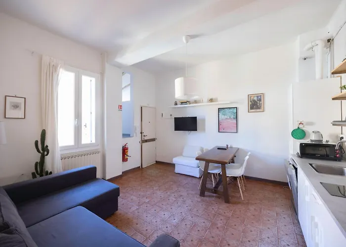 Santo Stefano, By Short Holidays