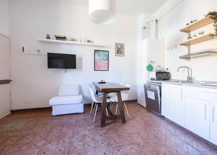 Santo Stefano, By Short Holidays