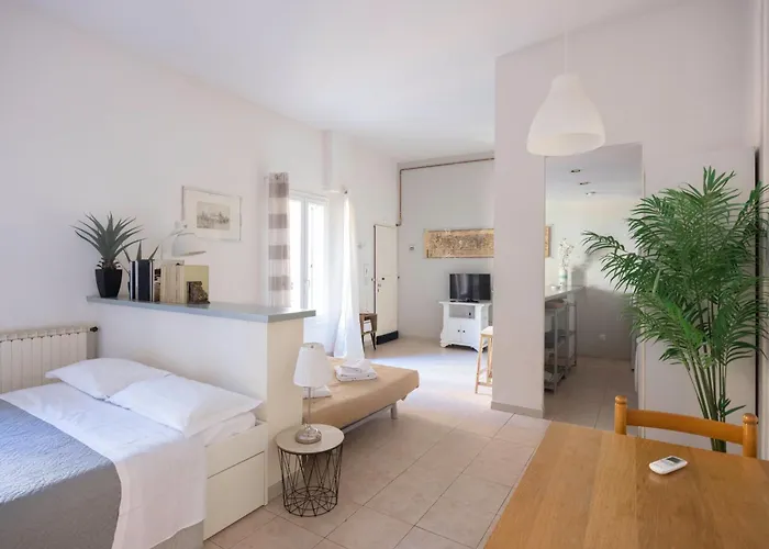 Apartment Santo Stefano, By Short Holidays Bologna